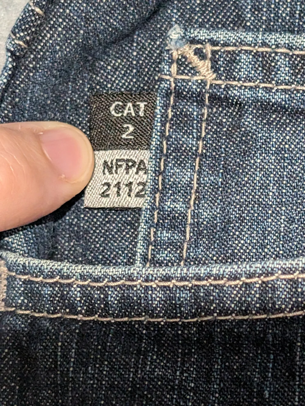 Carhartt FR Jeans Mens 42x32 Blue Flame Resistant 280-83 Workwear 2112 Cat 2